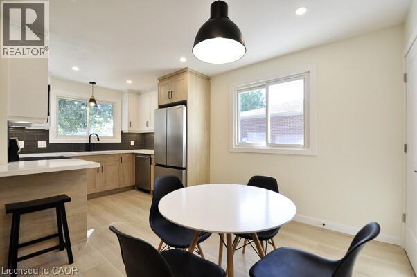 Photo 8 of 30 Grenadier Road, Cambridge ON