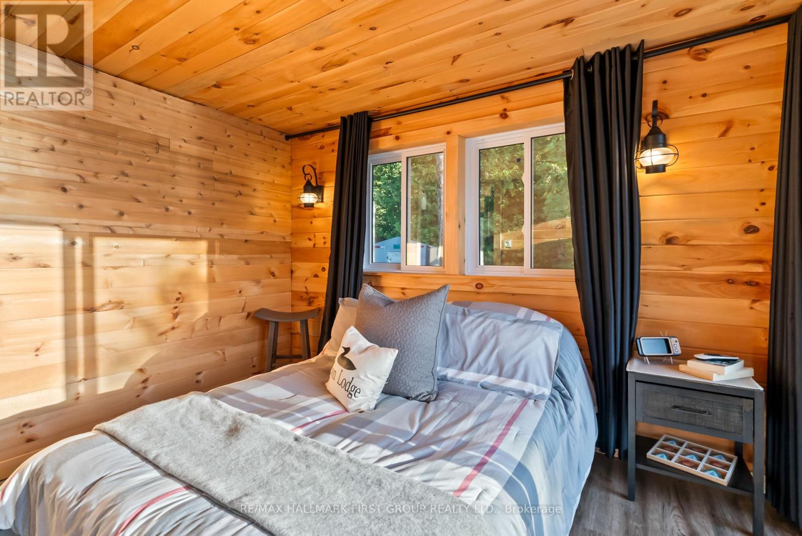 Photo 20 of 402 Steenburg Lake Road S, Limerick ON