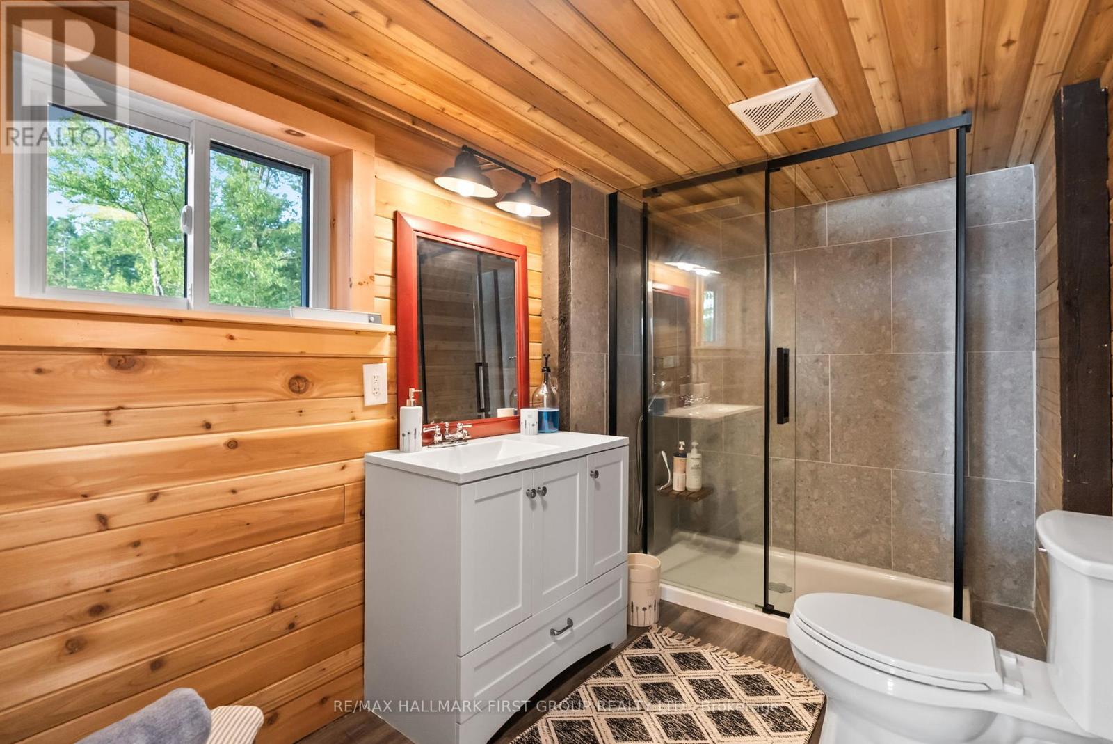 Photo 26 of 402 Steenburg Lake Road S, Limerick ON