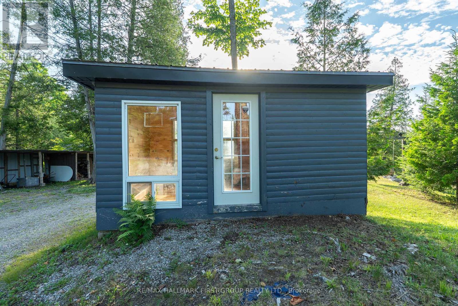 Photo 28 of 402 Steenburg Lake Road S, Limerick ON