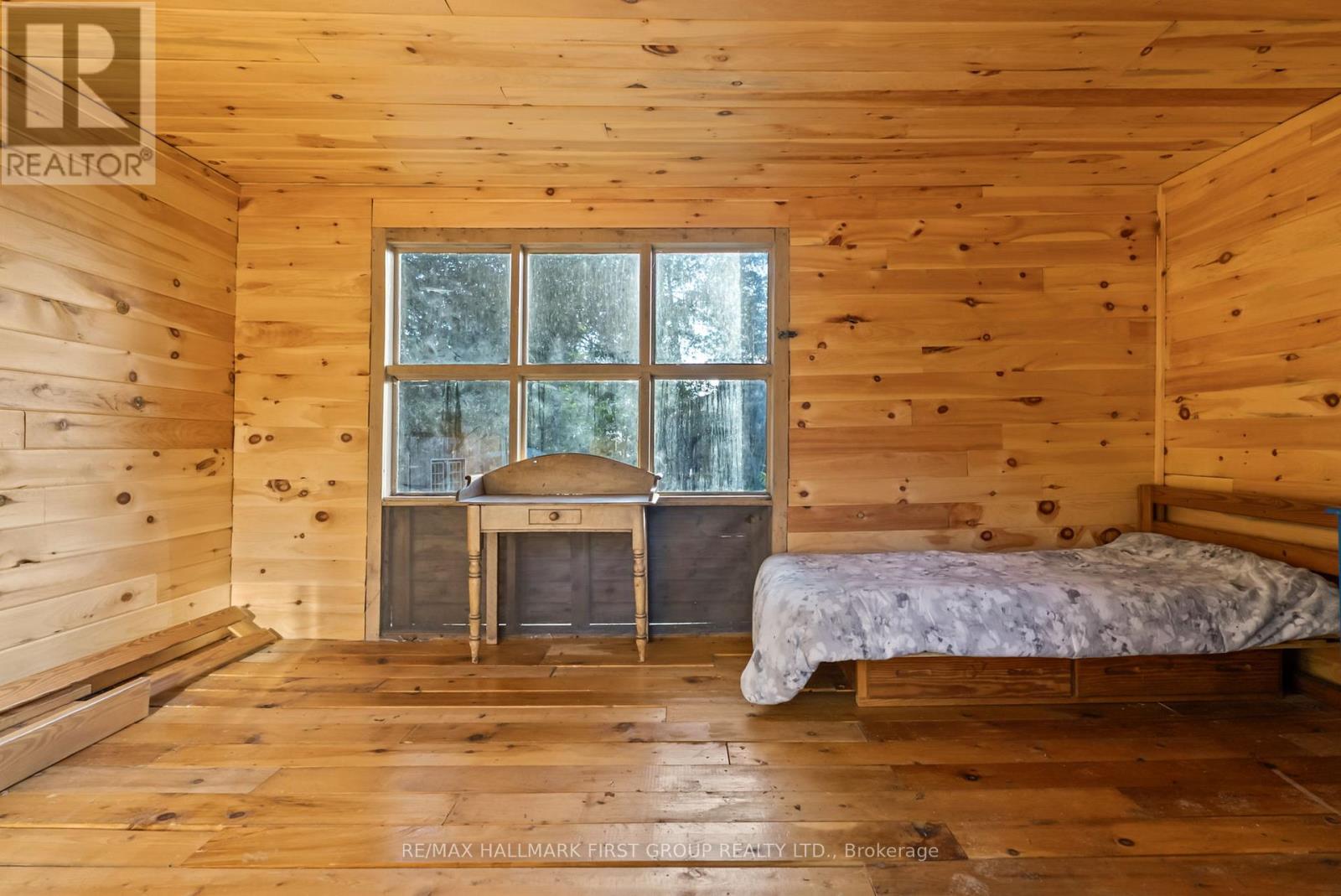 Photo 29 of 402 Steenburg Lake Road S, Limerick ON