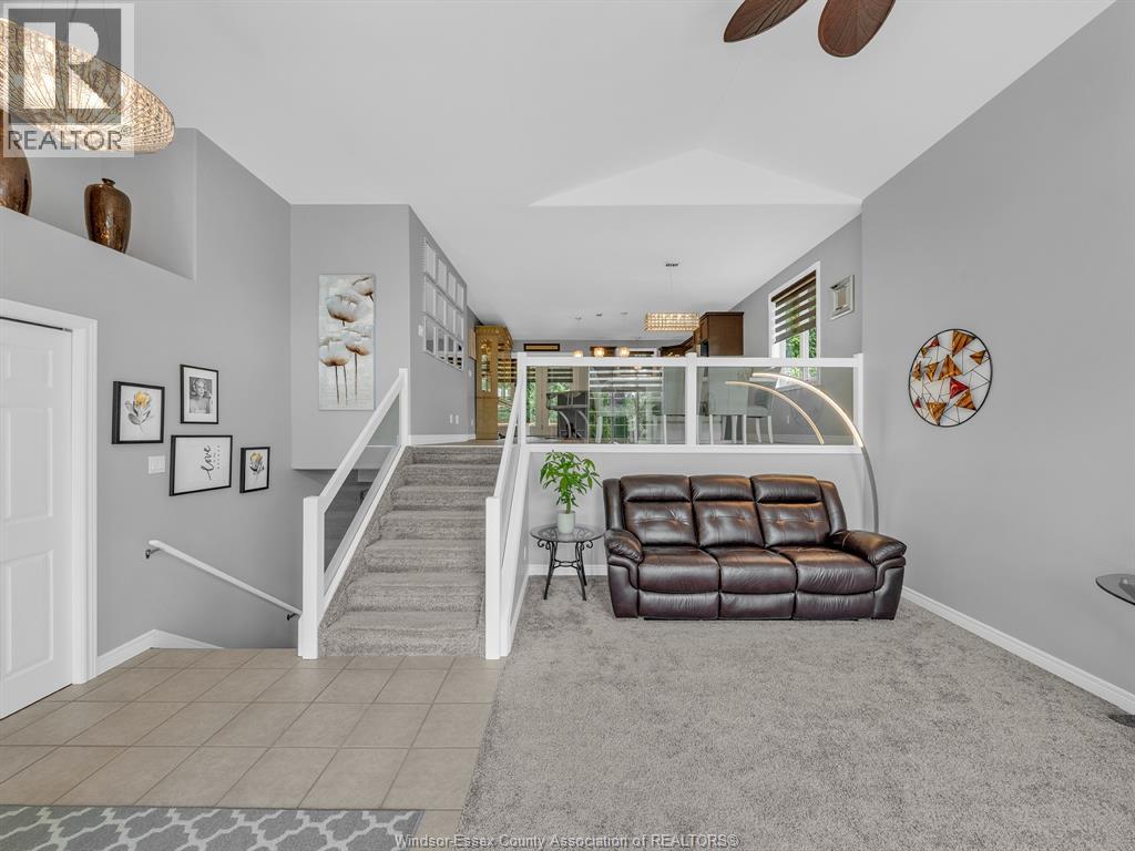 Photo 8 of 549 Birmingham Avenue, Lasalle ON