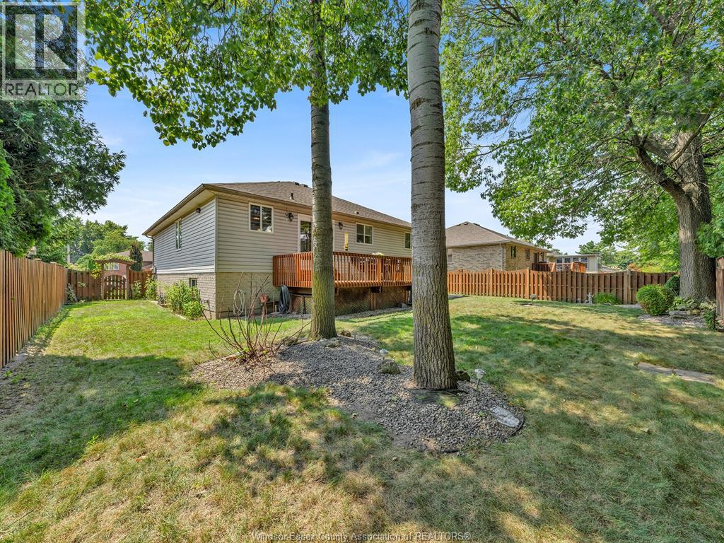 Photo 34 of 549 Birmingham Avenue, Lasalle ON