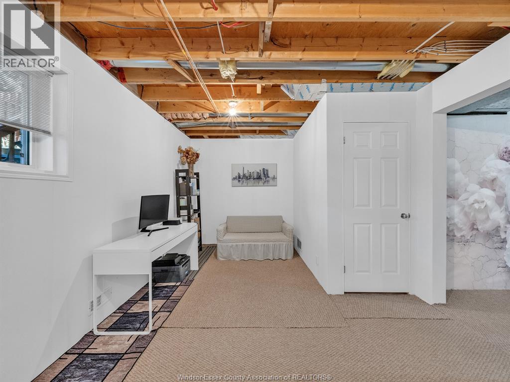 Photo 31 of 549 Birmingham Avenue, Lasalle ON