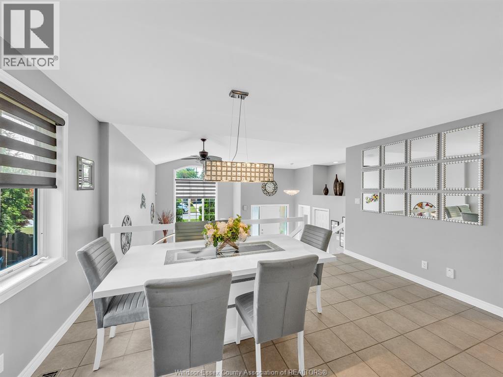 Photo 10 of 549 Birmingham Avenue, Lasalle ON