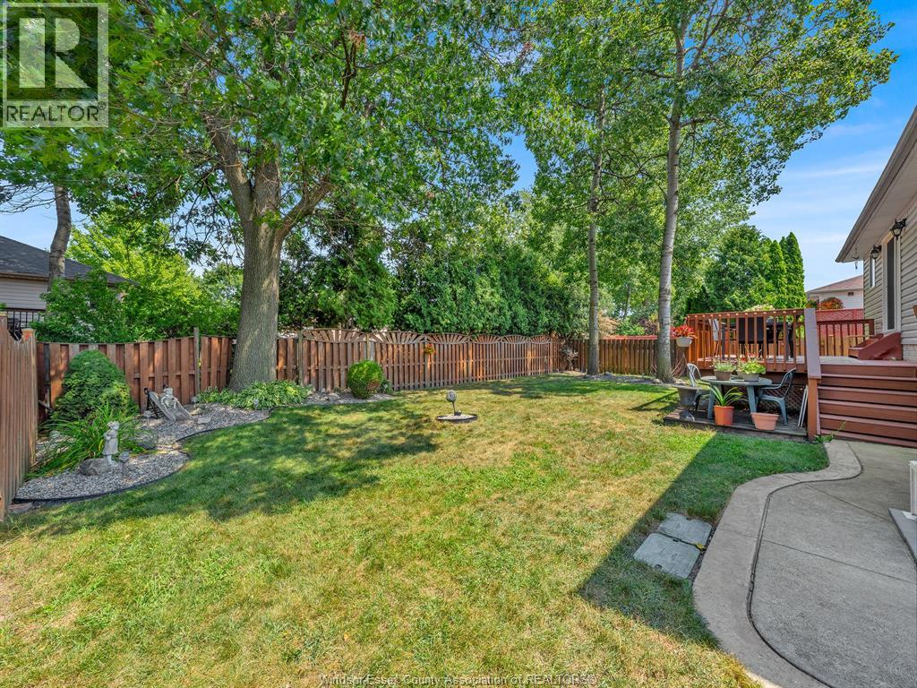 Photo 37 of 549 Birmingham Avenue, Lasalle ON