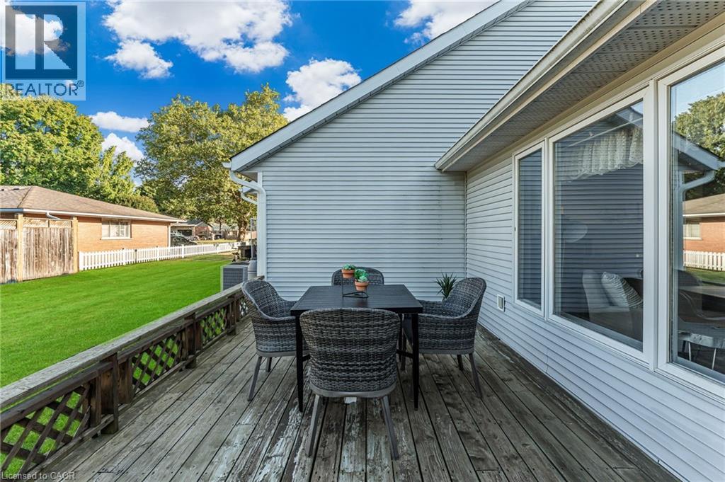 Photo 34 of 8 Garden Drive, Smithville ON