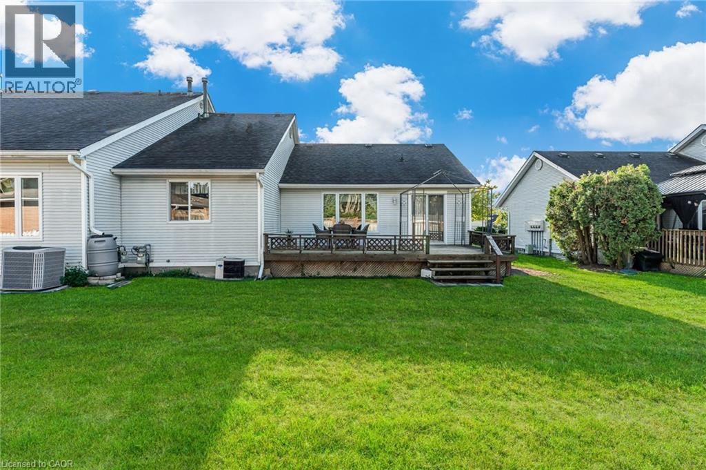 Photo 36 of 8 Garden Drive, Smithville ON