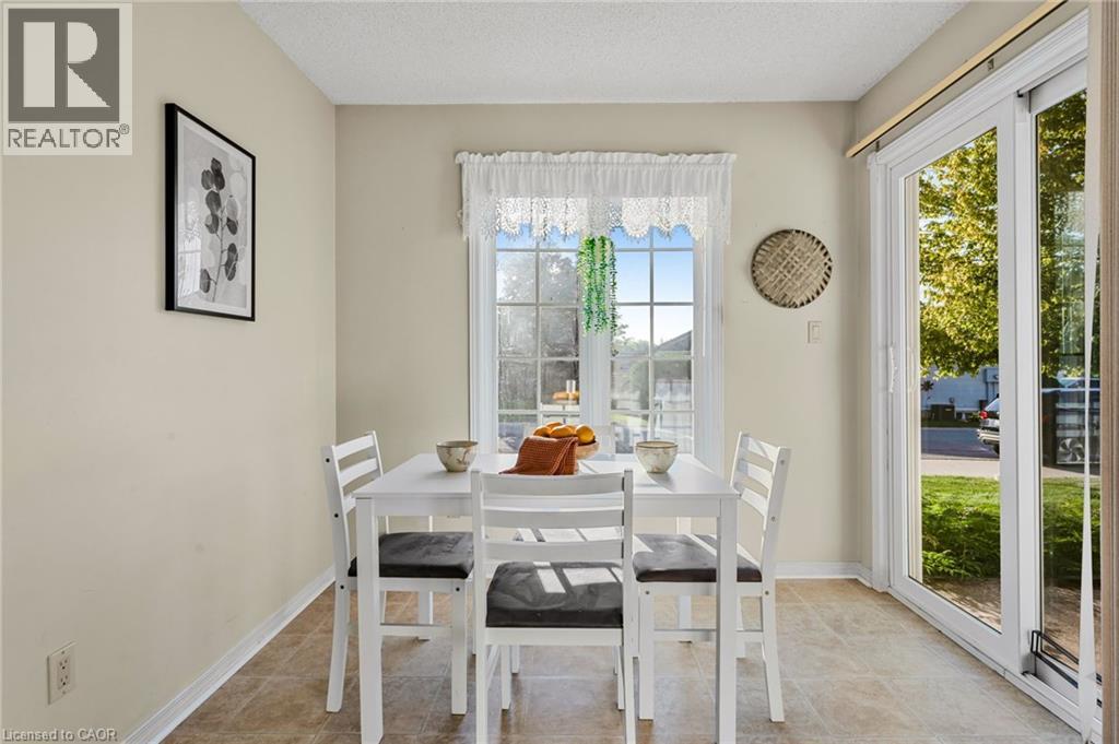 Photo 8 of 8 Garden Drive, Smithville ON