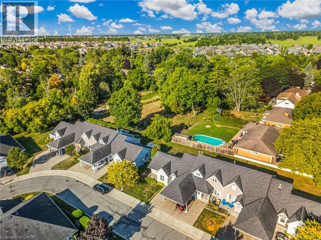 Photo 41 of 8 Garden Drive, Smithville ON