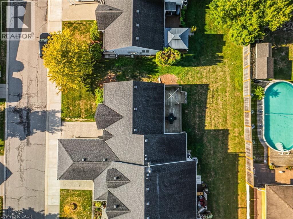 Photo 38 of 8 Garden Drive, Smithville ON