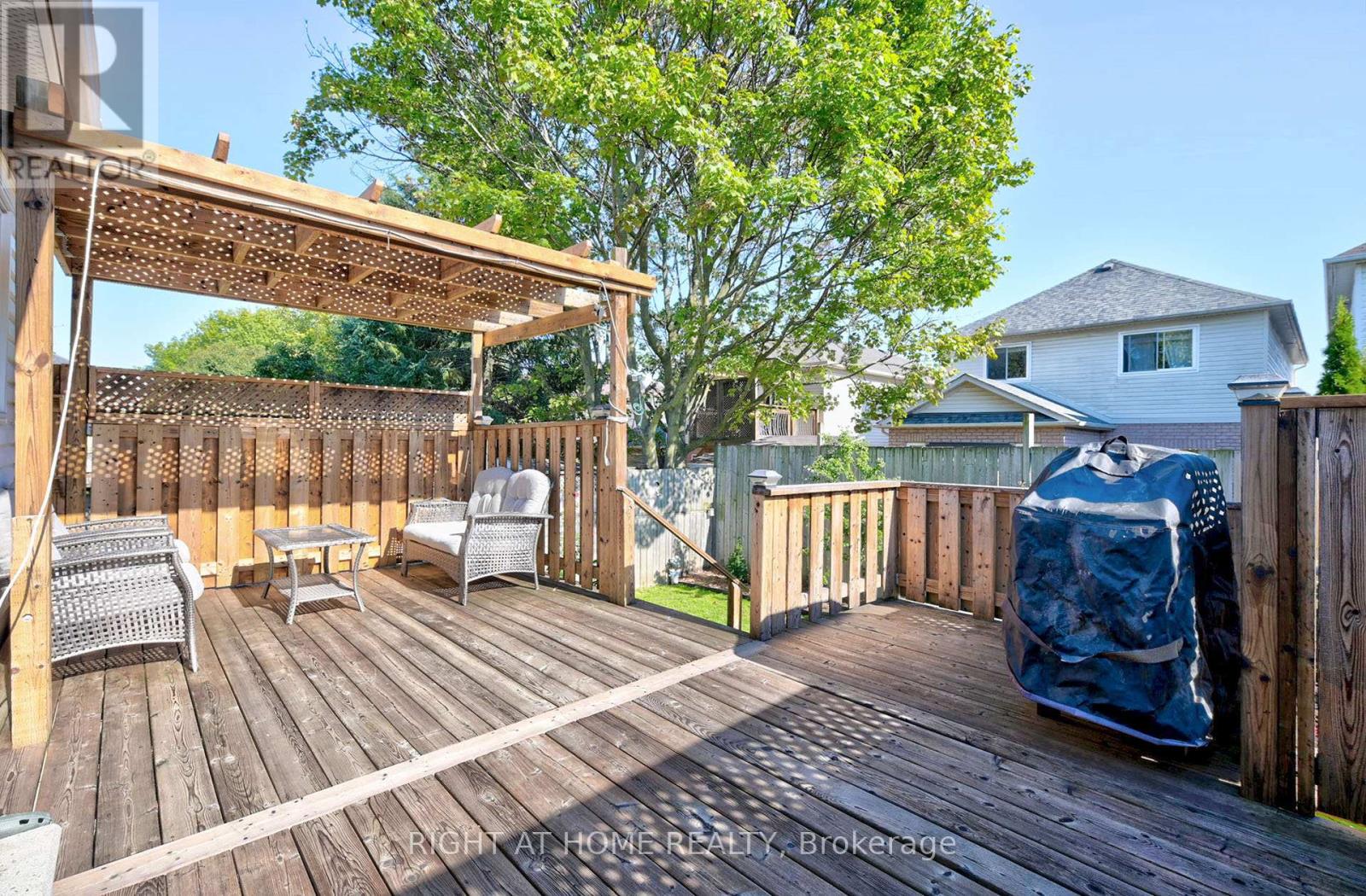 Photo 23 of 144 Trudeau Drive, Clarington ON