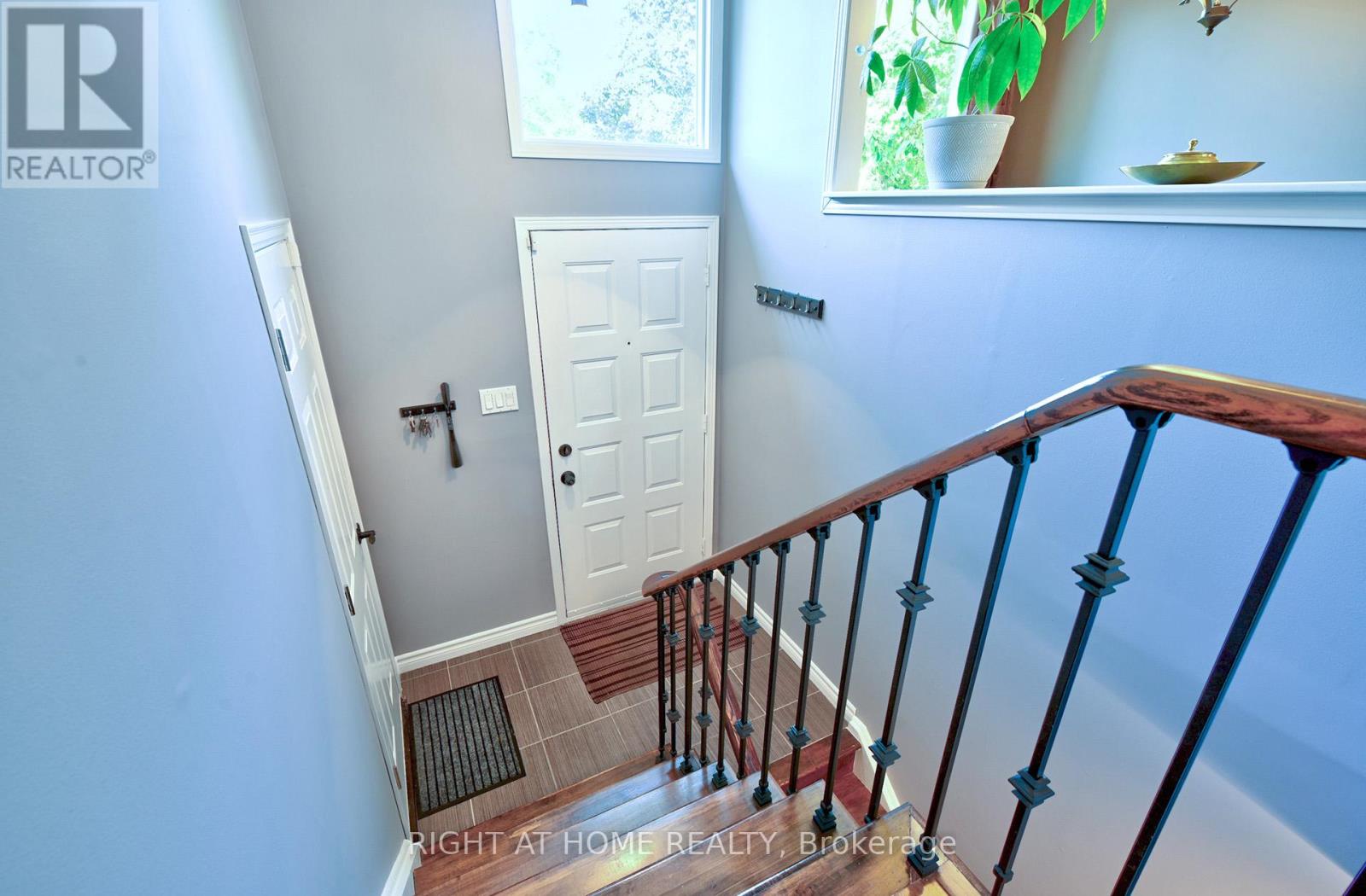 Photo 3 of 144 Trudeau Drive, Clarington ON