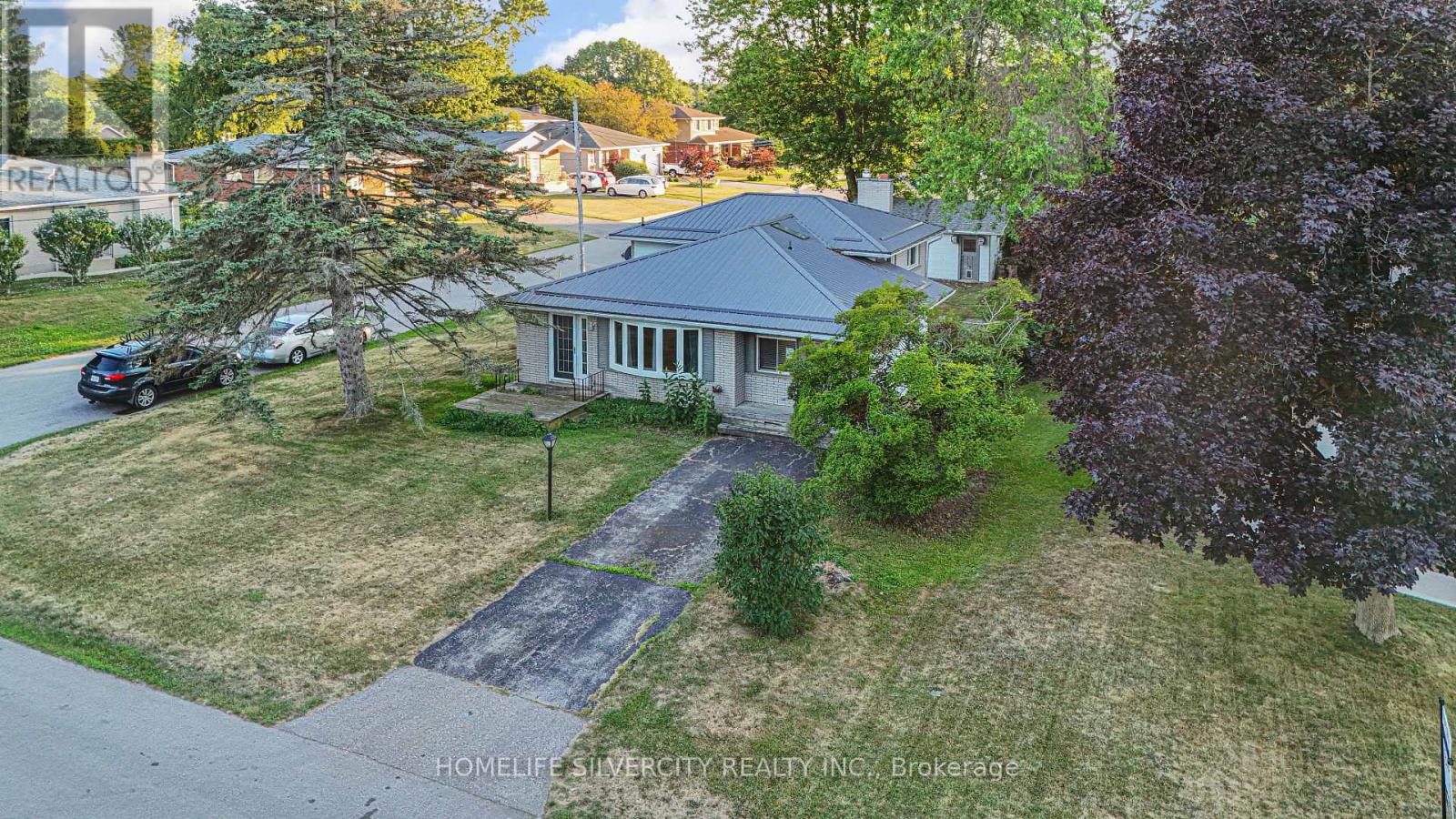 Photo 6 of 35 Lynn Park Avenue, Norfolk ON