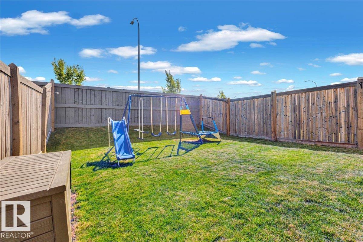Photo 32 of 7273 Armour Cr Sw, Edmonton AB