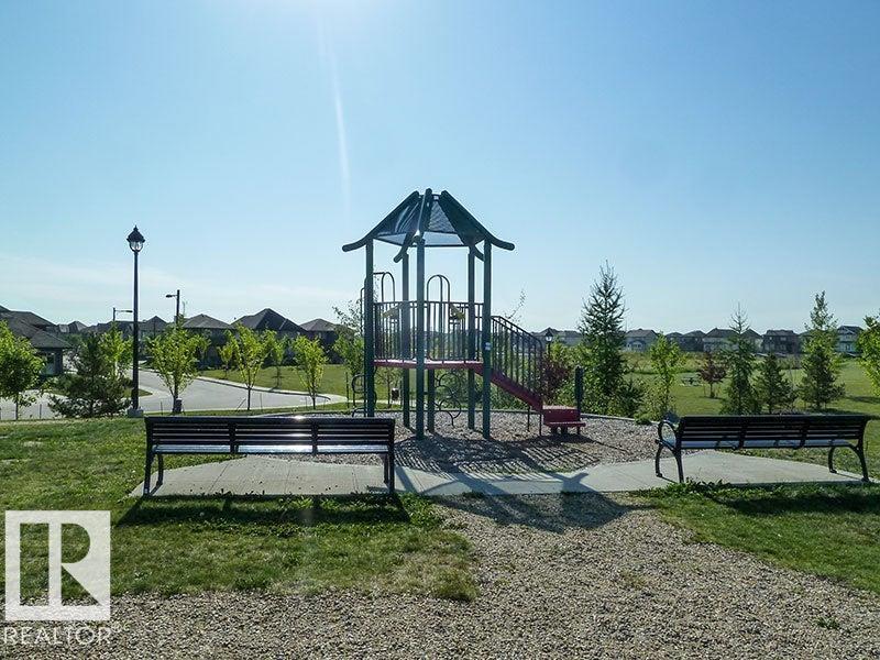 Photo 38 of 7273 Armour Cr Sw, Edmonton AB
