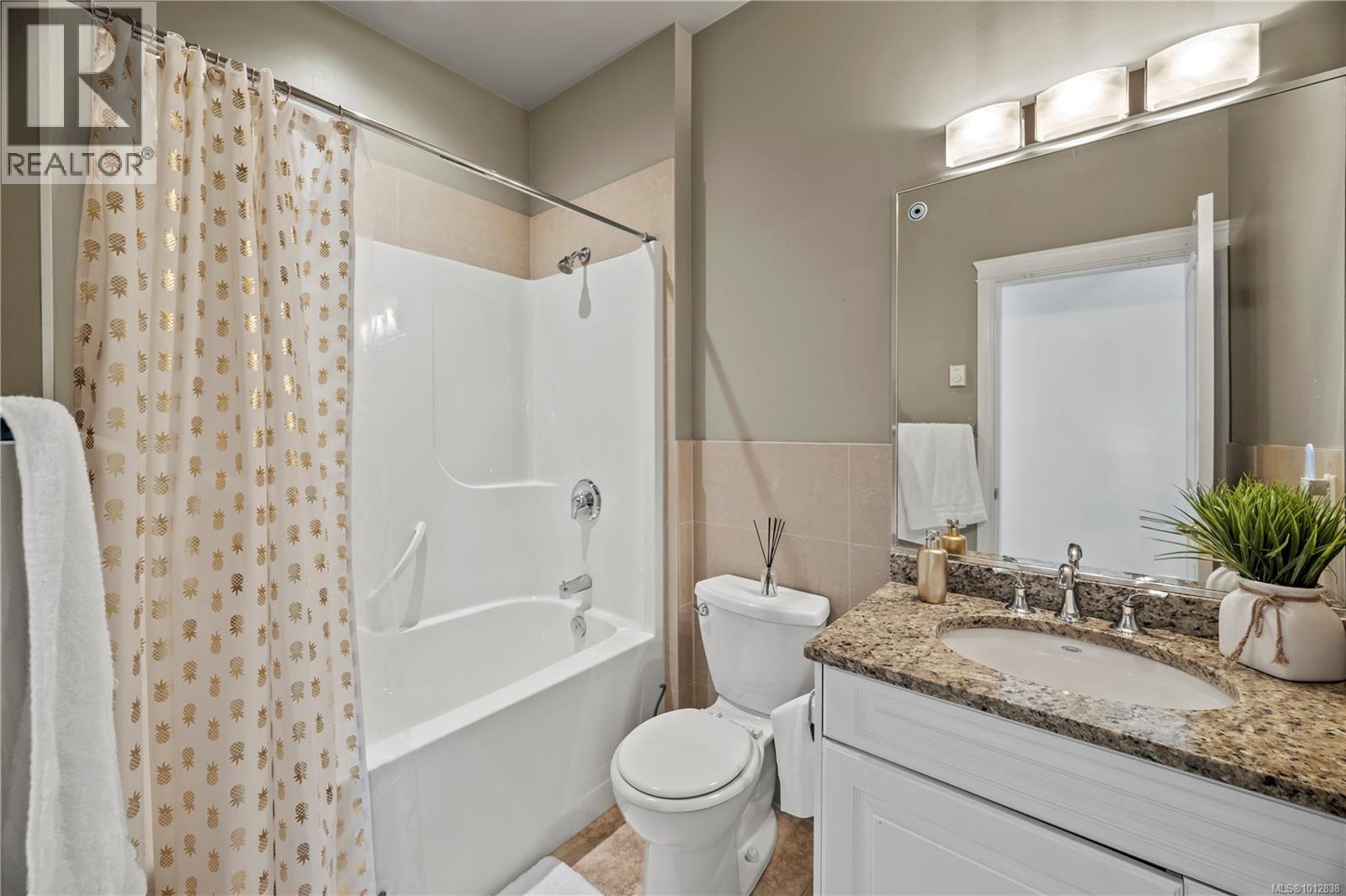 Photo 17 of 3708 Tillicum Rd, Saanich BC