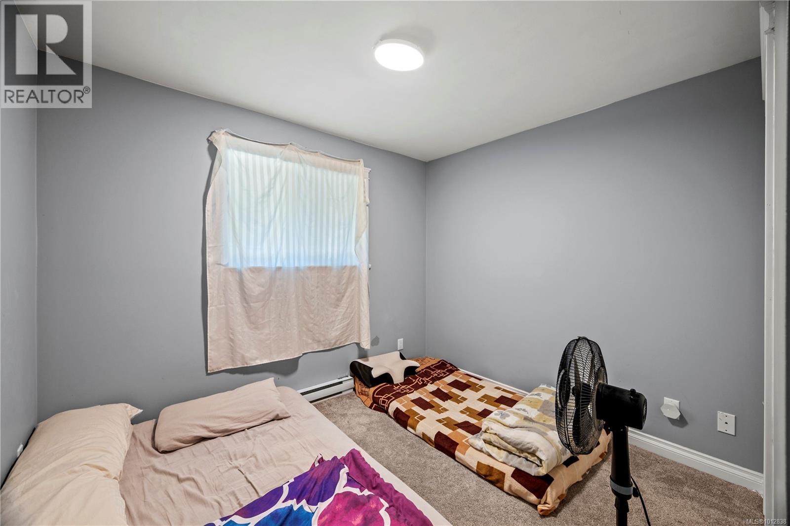 Photo 26 of 3708 Tillicum Rd, Saanich BC