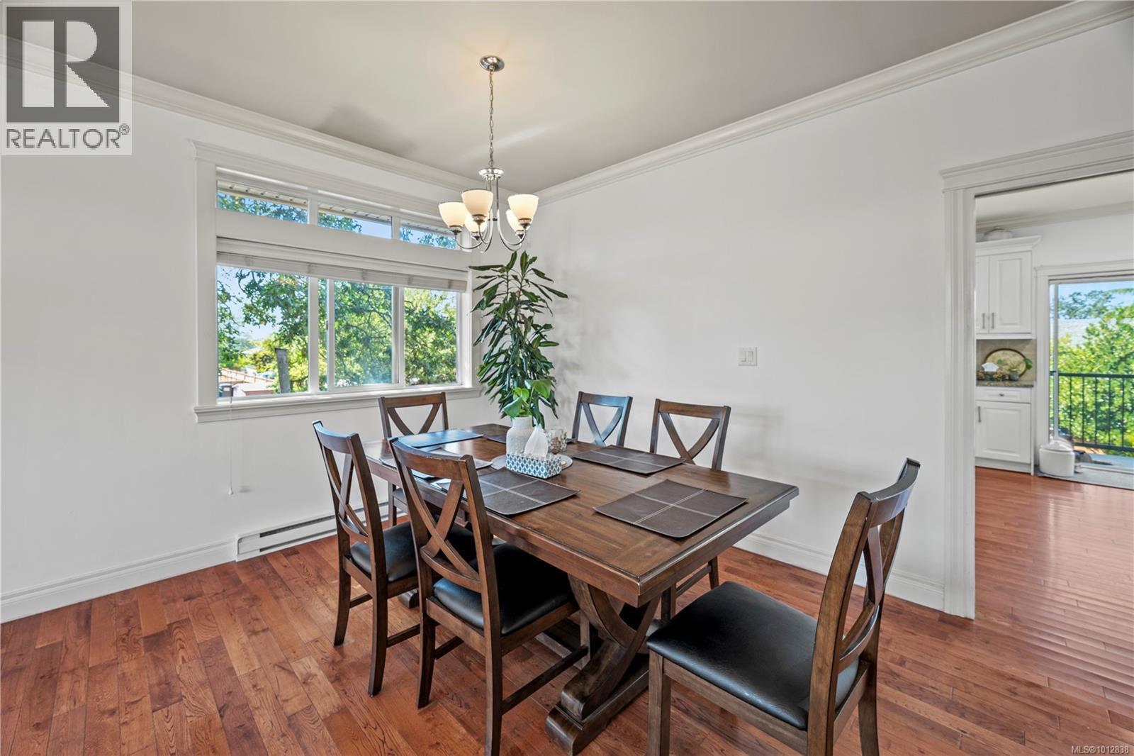 Photo 7 of 3708 Tillicum Rd, Saanich BC