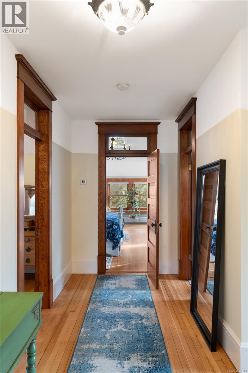  1215 Richardson Street, Victoria