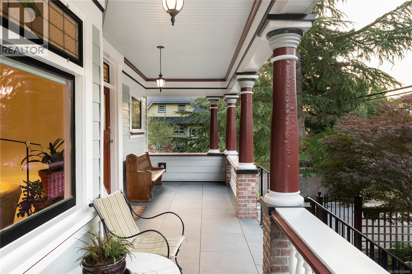  1215 Richardson Street, Victoria