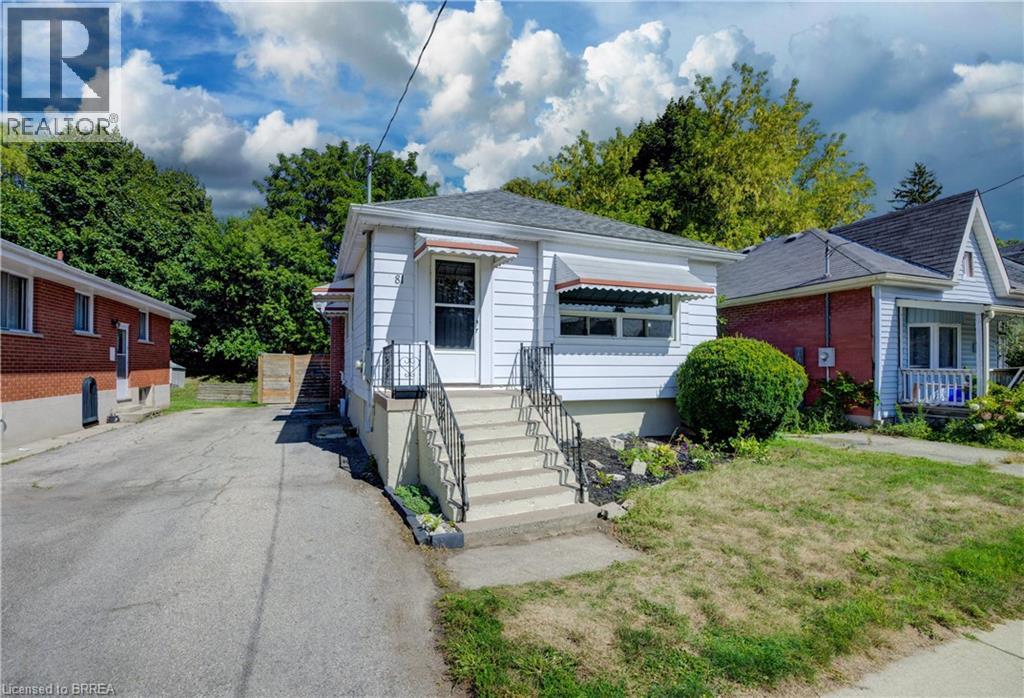 Photo 2 of 81 Strathcona Avenue, Brantford ON