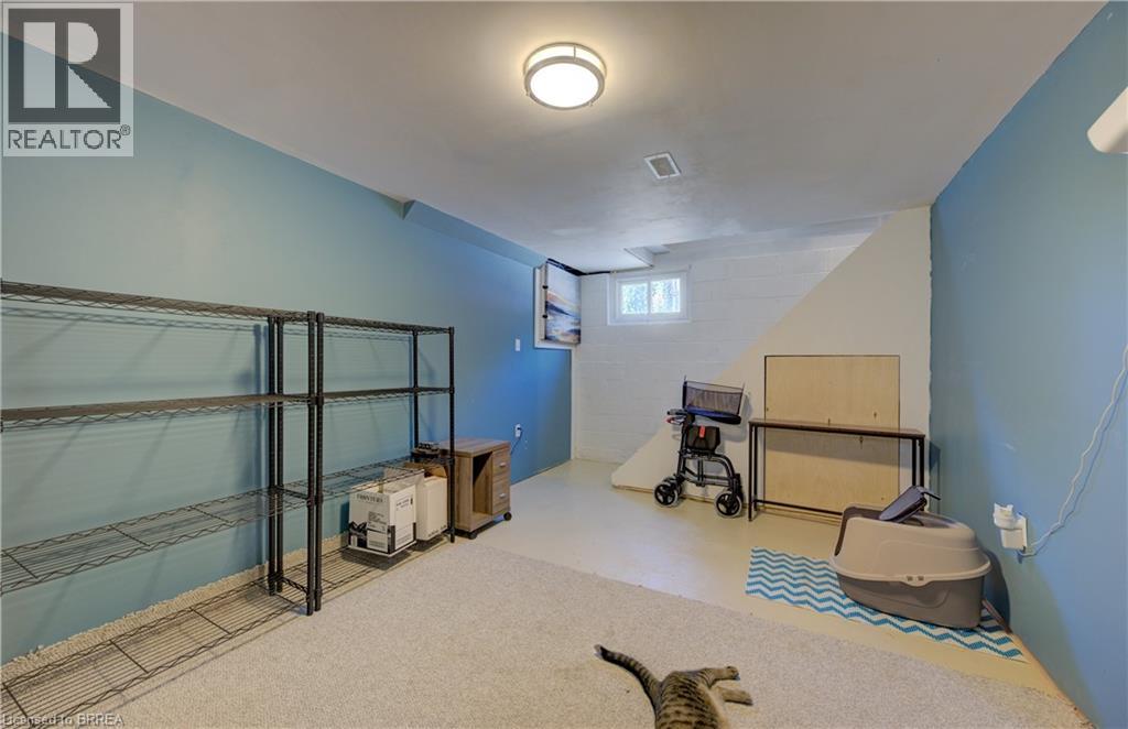 Photo 25 of 81 Strathcona Avenue, Brantford ON