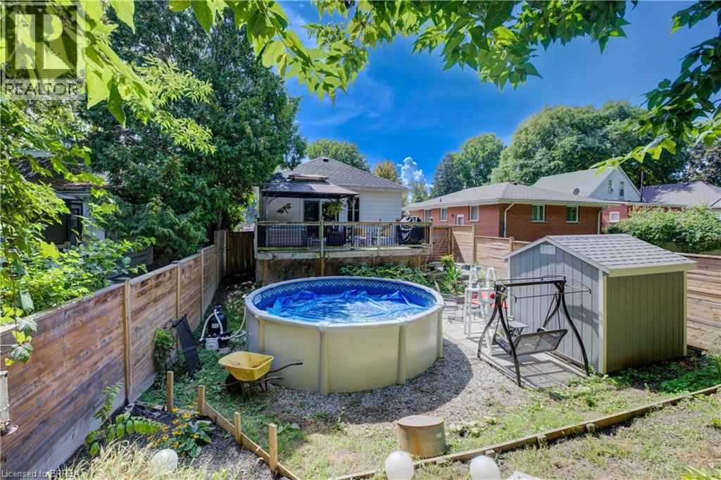 Photo 34 of 81 Strathcona Avenue, Brantford ON