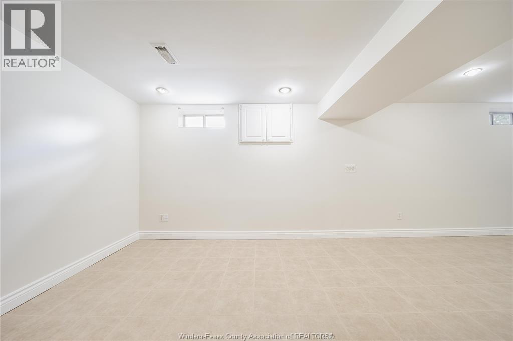 Photo 34 of 1632 Bernard Road, Windsor ON