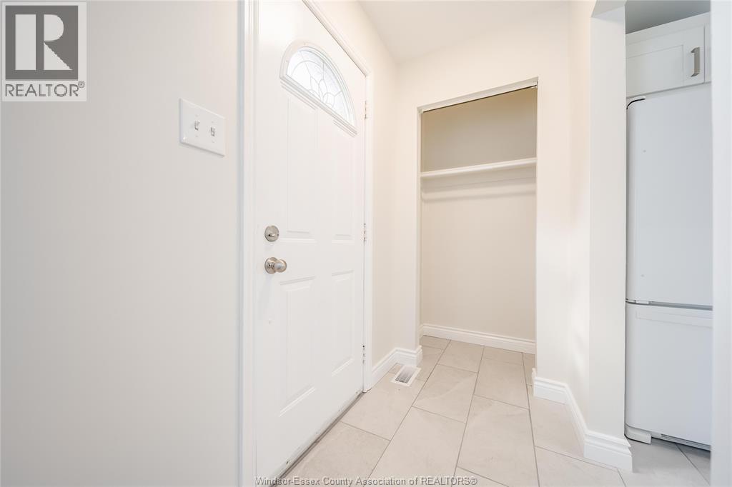Photo 3 of 1632 Bernard Road, Windsor ON