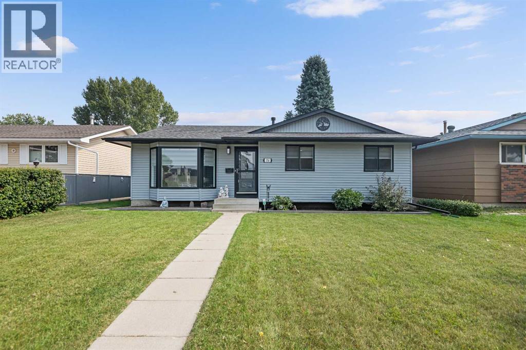 Photo 2 of 156 Rundlehill Drive Ne, Calgary AB