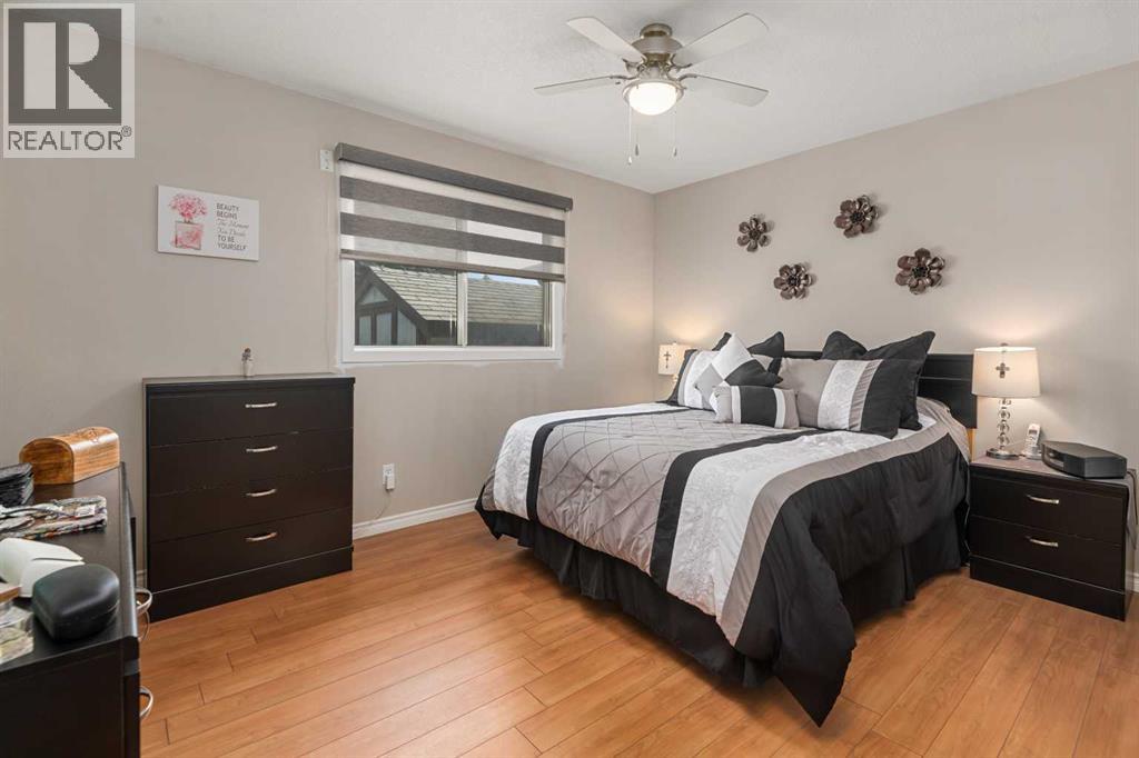 Photo 15 of 156 Rundlehill Drive Ne, Calgary AB