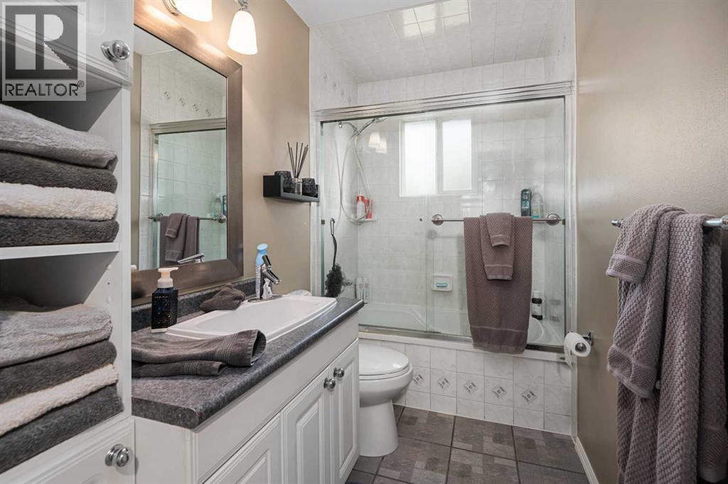 Photo 14 of 156 Rundlehill Drive Ne, Calgary AB