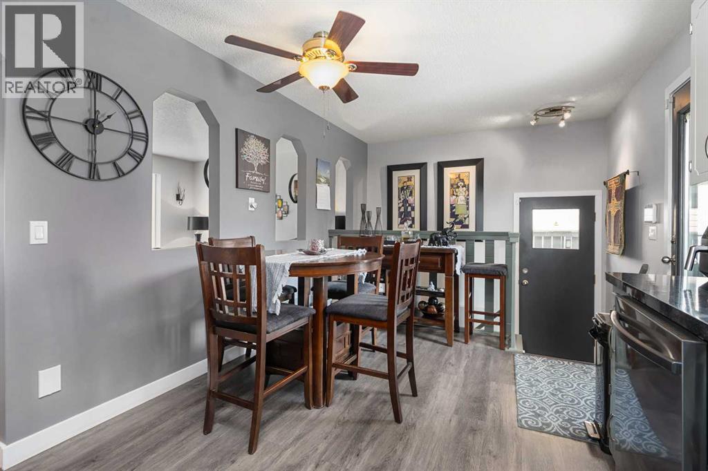 Photo 12 of 156 Rundlehill Drive Ne, Calgary AB