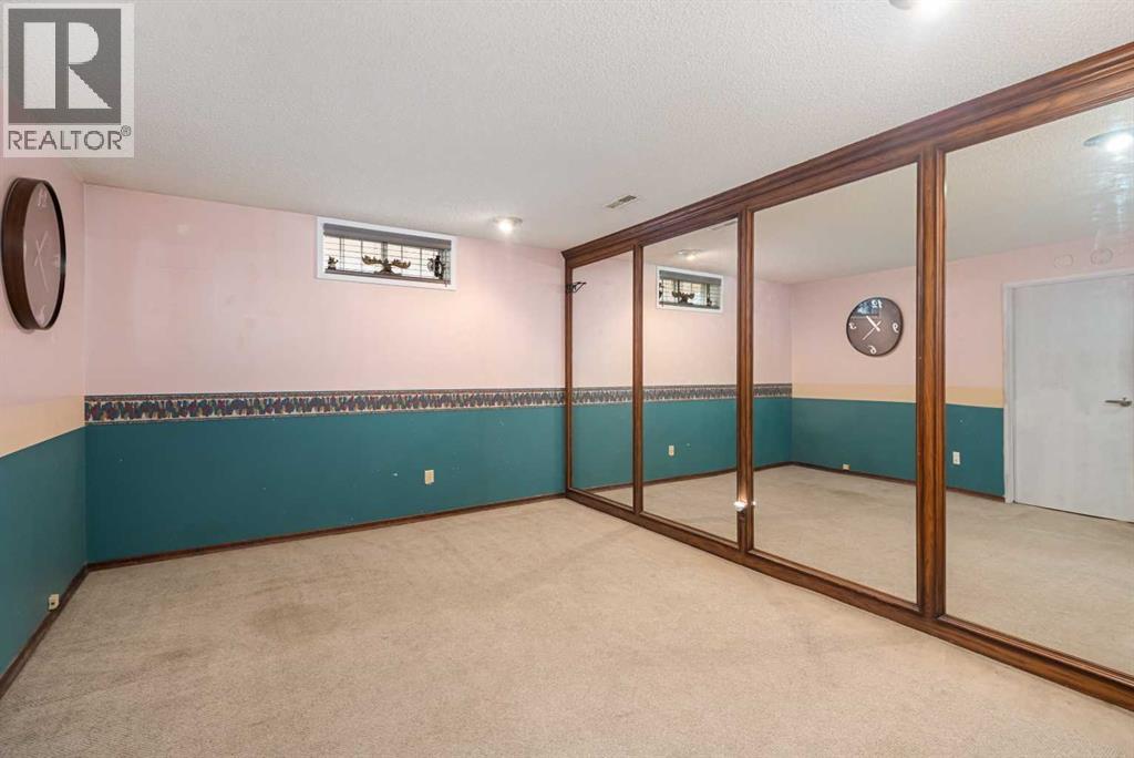 Photo 27 of 156 Rundlehill Drive Ne, Calgary AB