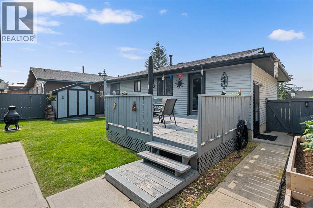 Photo 35 of 156 Rundlehill Drive Ne, Calgary AB