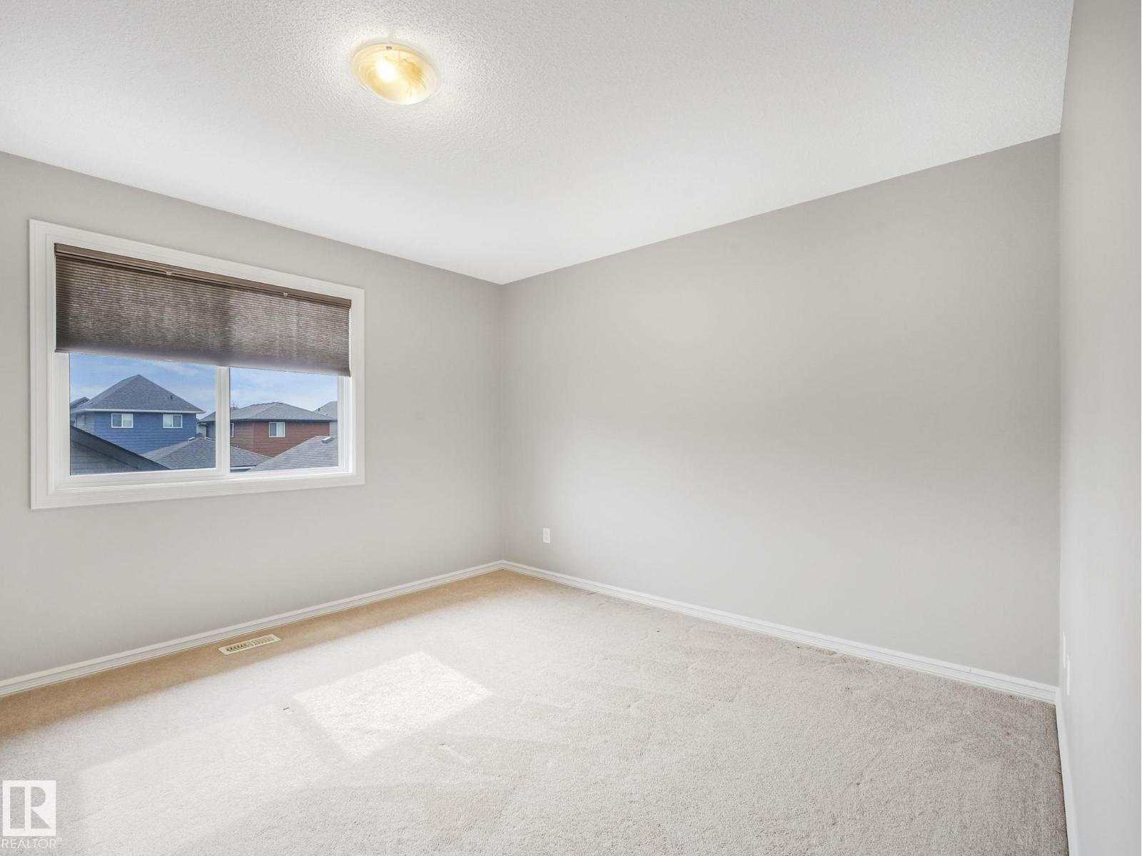 Photo 21 of 821 36 A Av Nw, Edmonton AB