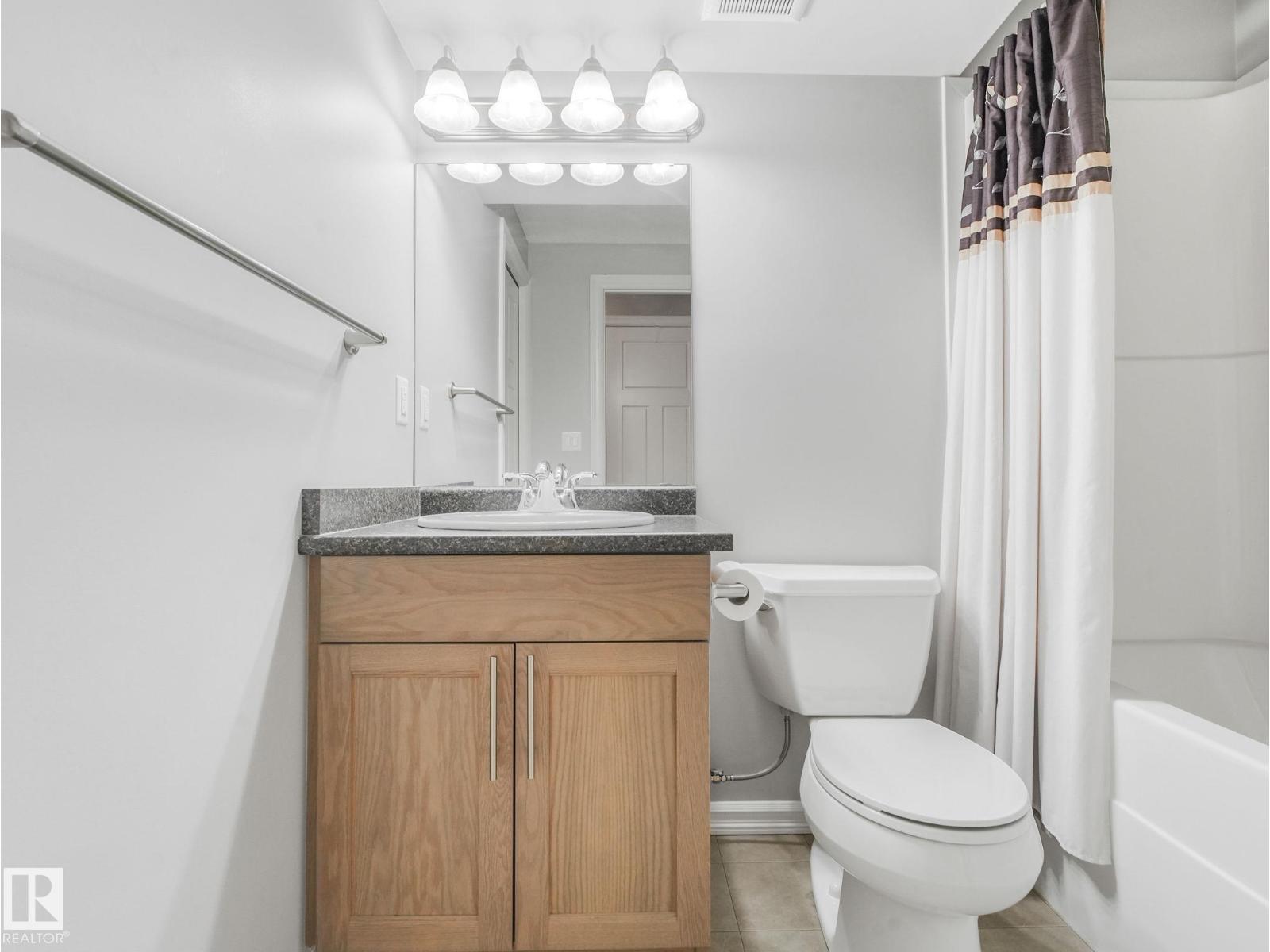 Photo 31 of 821 36 A Av Nw, Edmonton AB