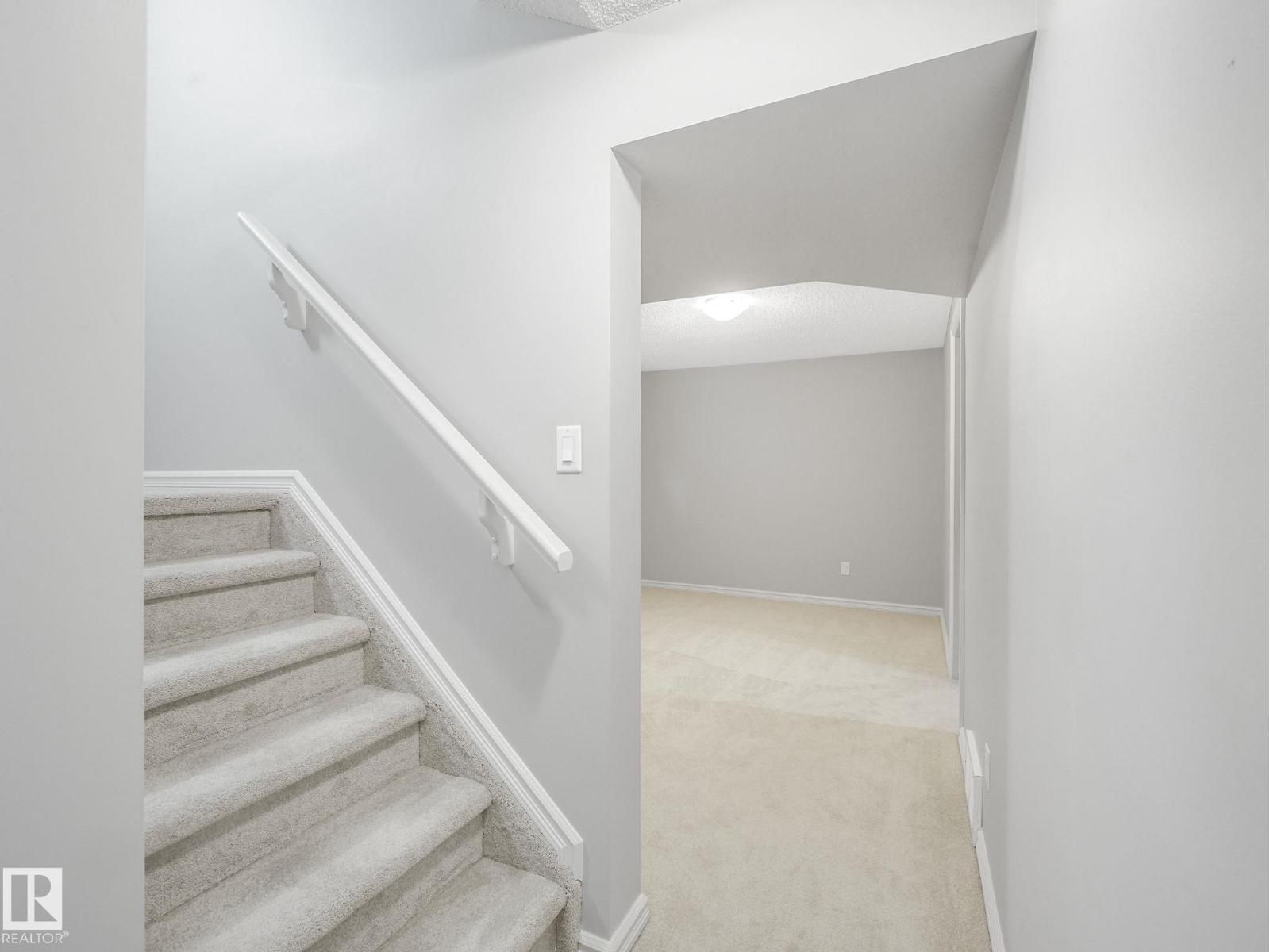 Photo 35 of 821 36 A Av Nw, Edmonton AB