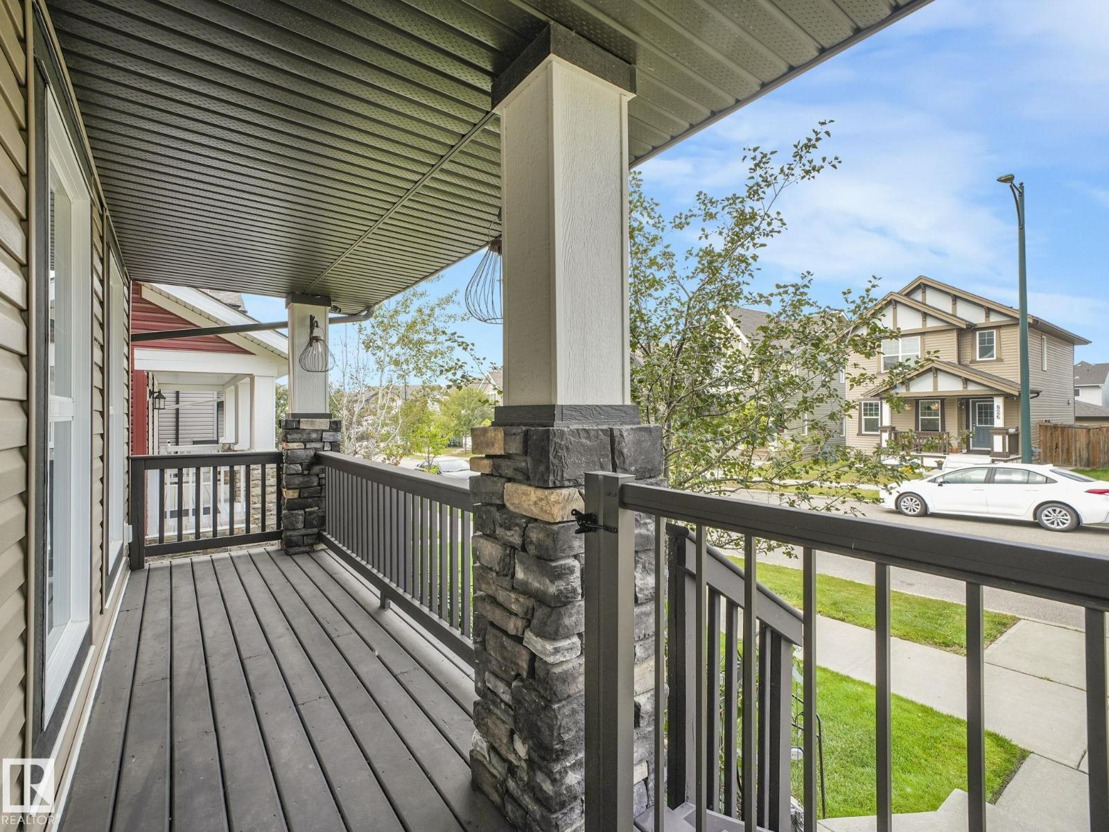 Photo 5 of 821 36 A Av Nw, Edmonton AB