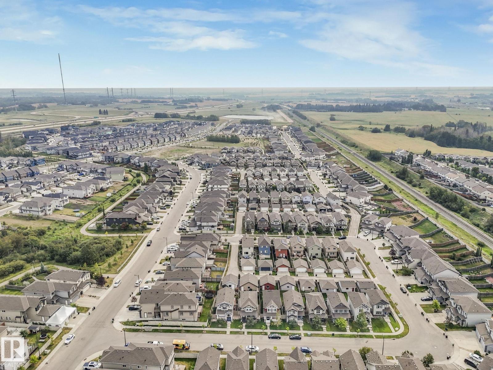 Photo 54 of 821 36 A Av Nw, Edmonton AB