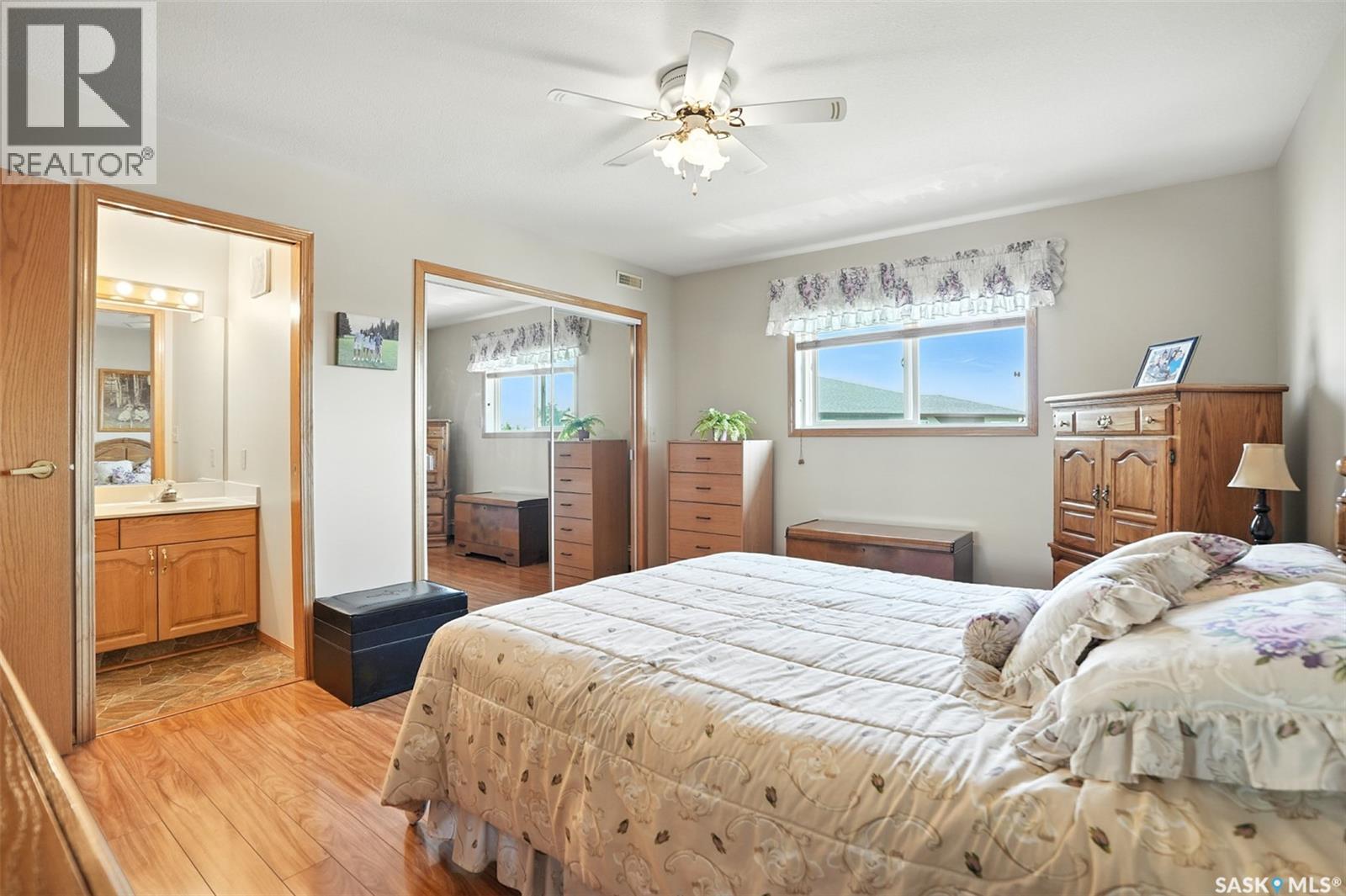 Photo 11 of 307 103 Keevil Crescent, Saskatoon SK