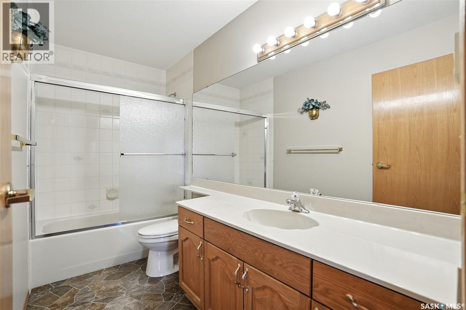 Photo 13 of 307 103 Keevil Crescent, Saskatoon SK