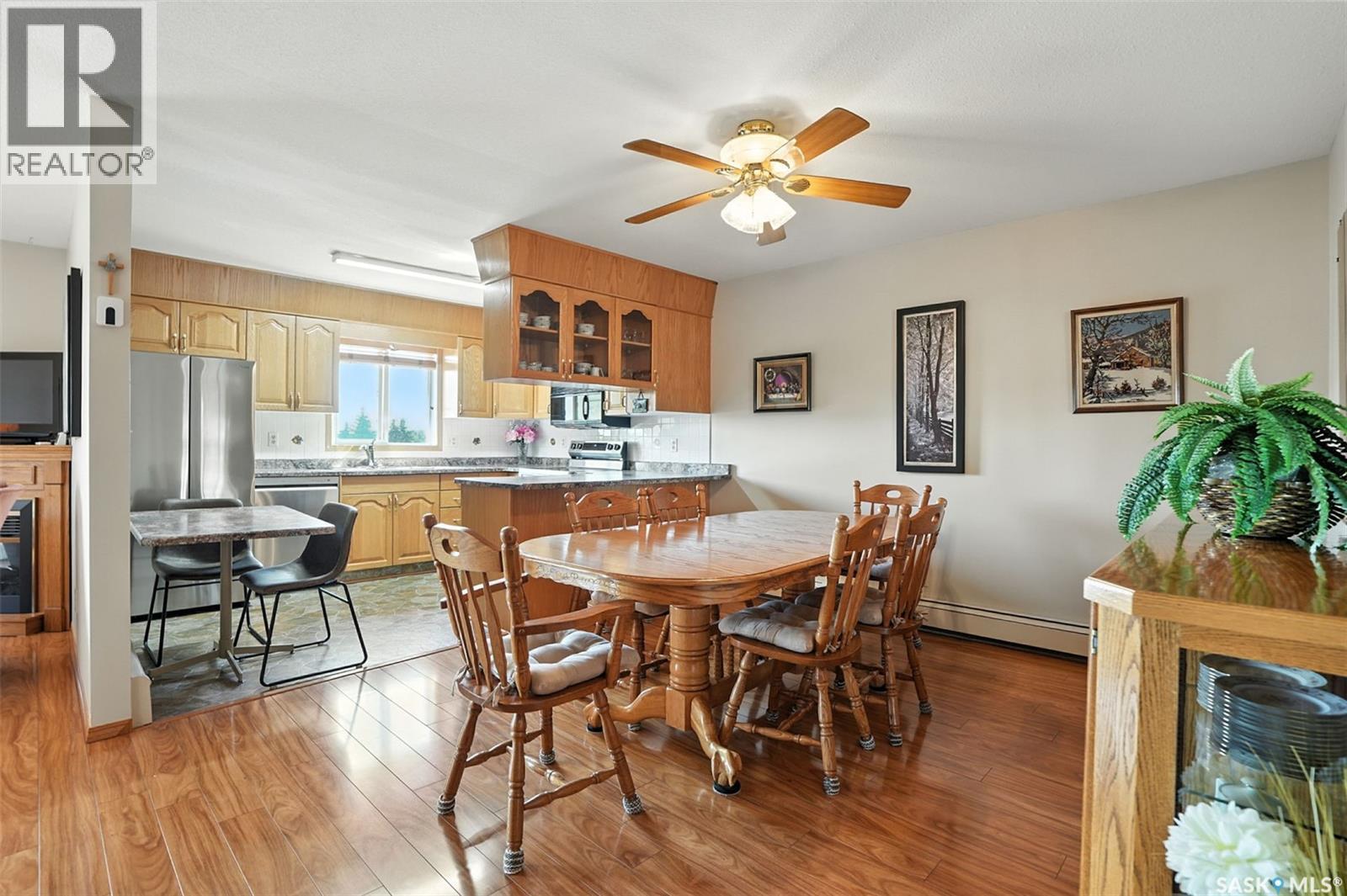 Photo 2 of 307 103 Keevil Crescent, Saskatoon SK