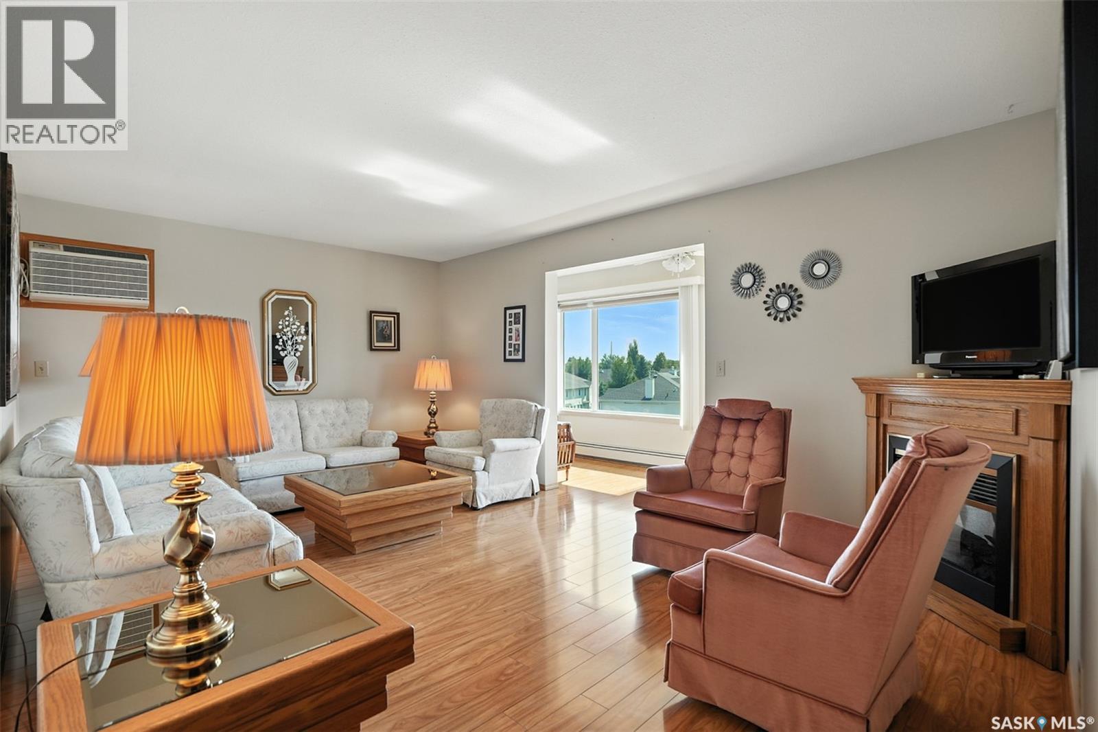 Photo 6 of 307 103 Keevil Crescent, Saskatoon SK