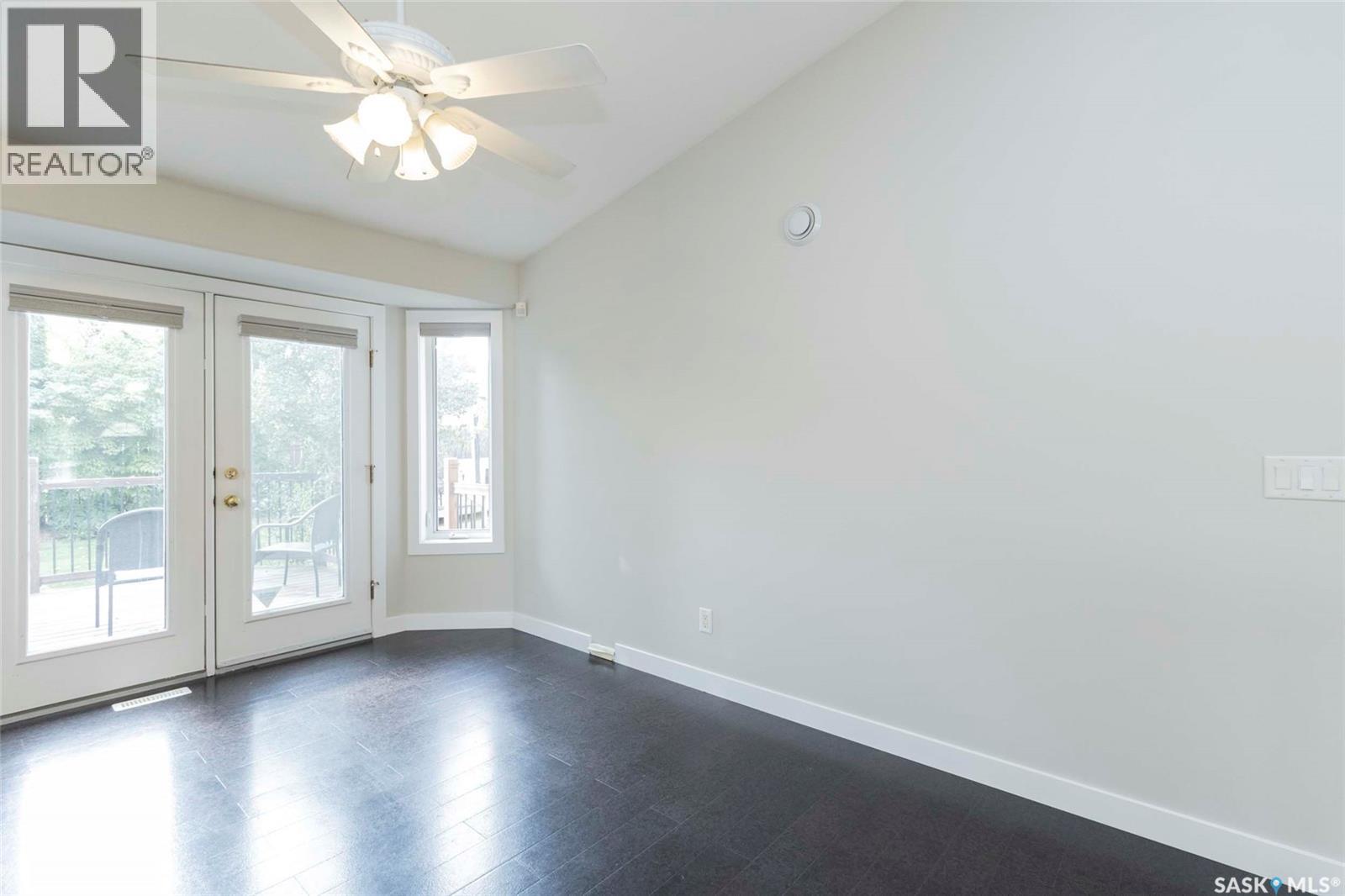 Photo 8 of 602 Sumner Lane, Saskatoon SK