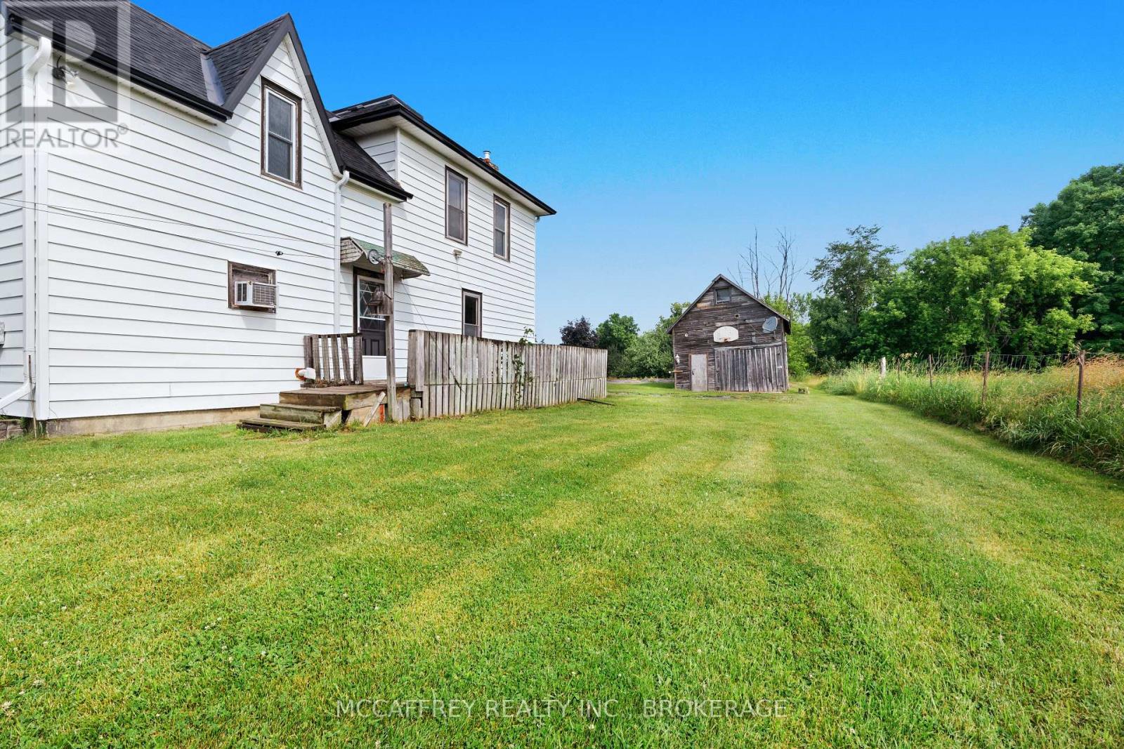 Photo 26 of 338 Burridge Road E, Frontenac ON