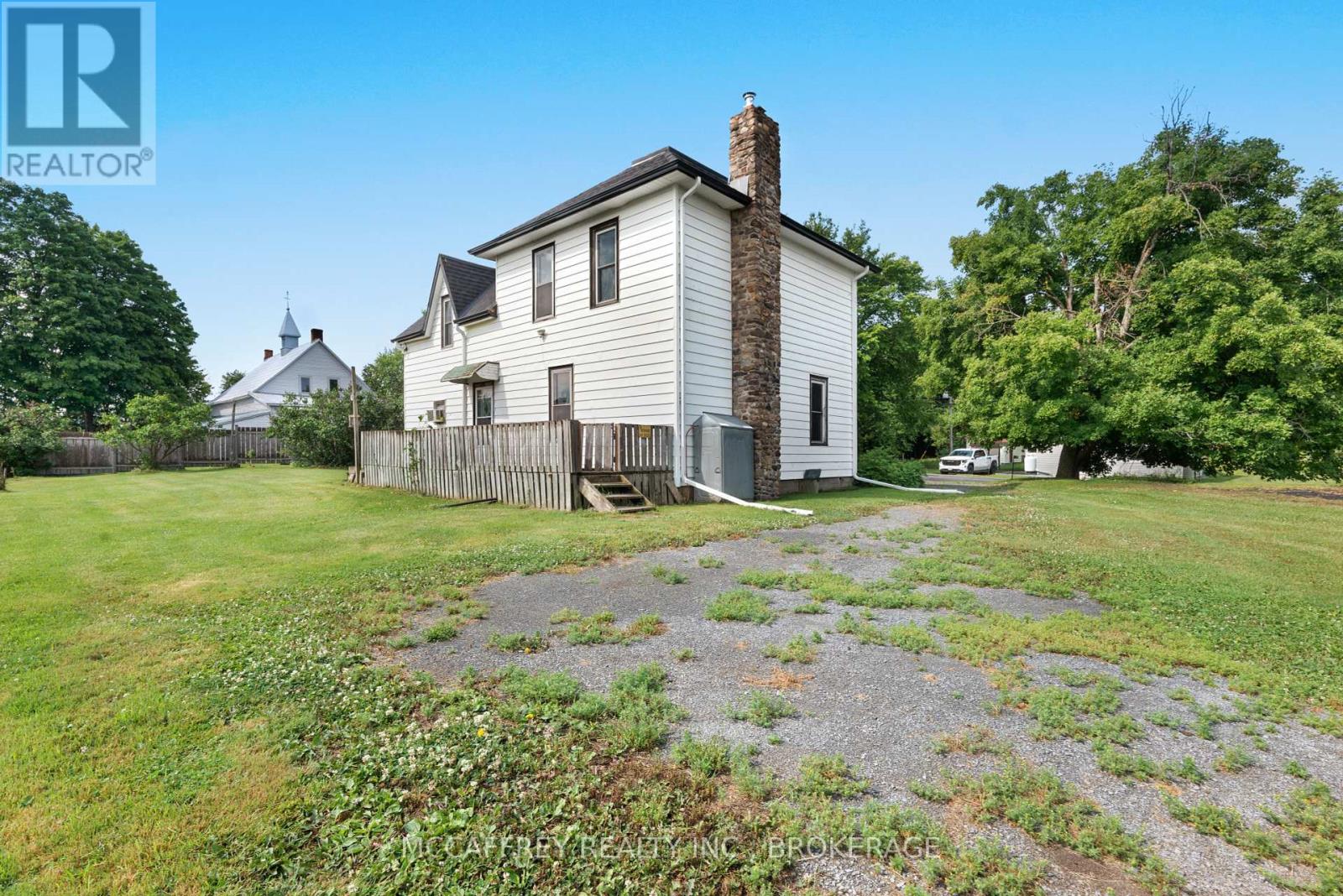 Photo 33 of 338 Burridge Road E, Frontenac ON