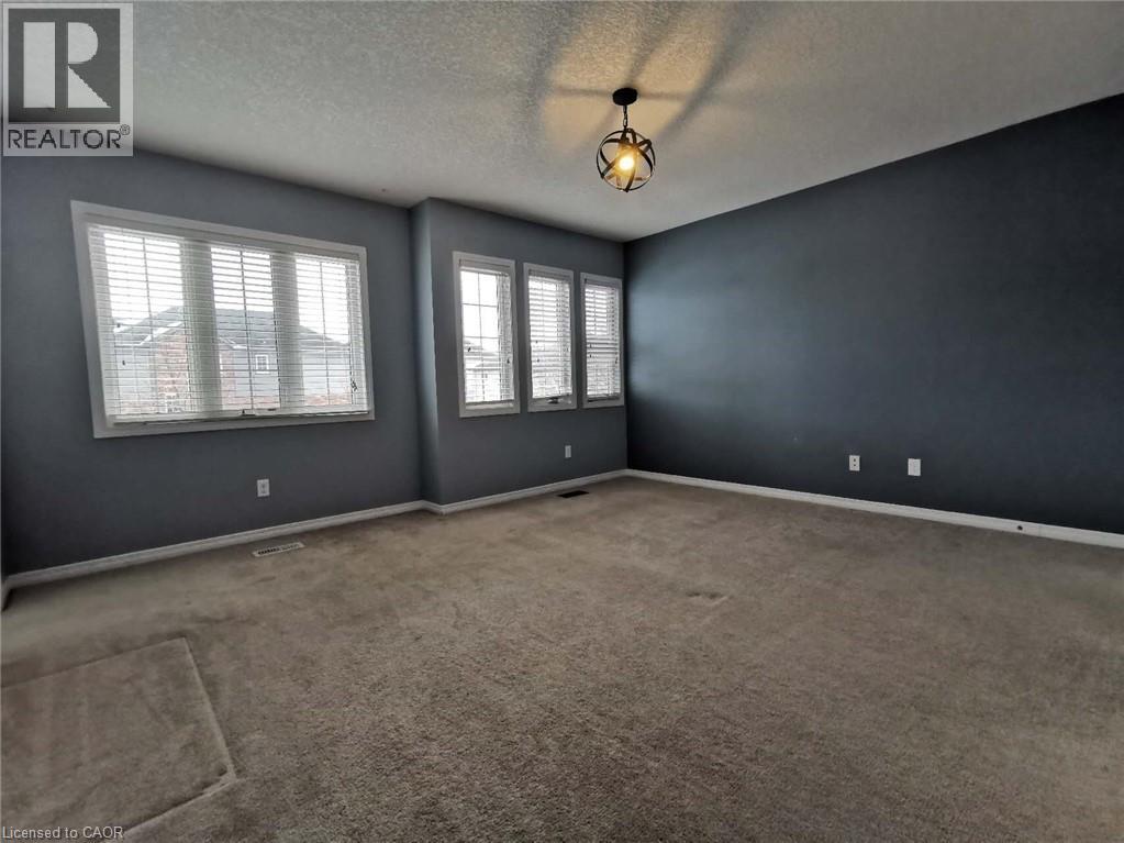 Photo 10 of 559 Wood Nettle Way, Waterloo ON