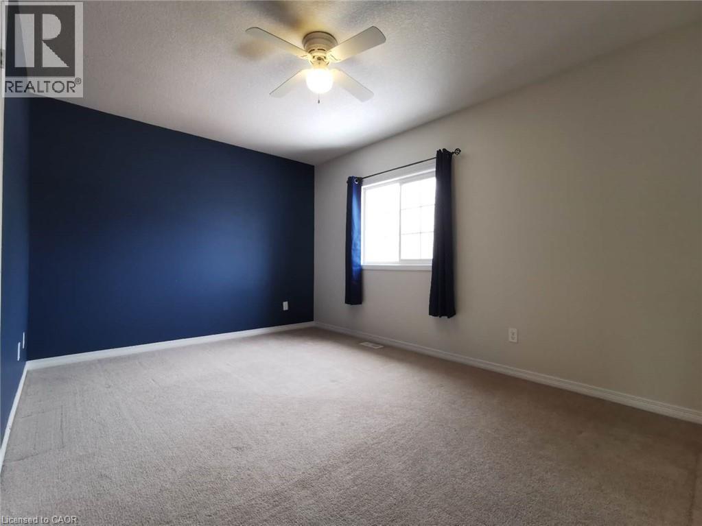 Photo 11 of 559 Wood Nettle Way, Waterloo ON